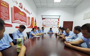 智能環(huán)保，安全出行100%-公交公司舉行專線車安全會(huì)議”